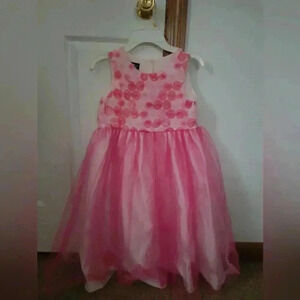 Holidays edition beautiful dress size 7 8